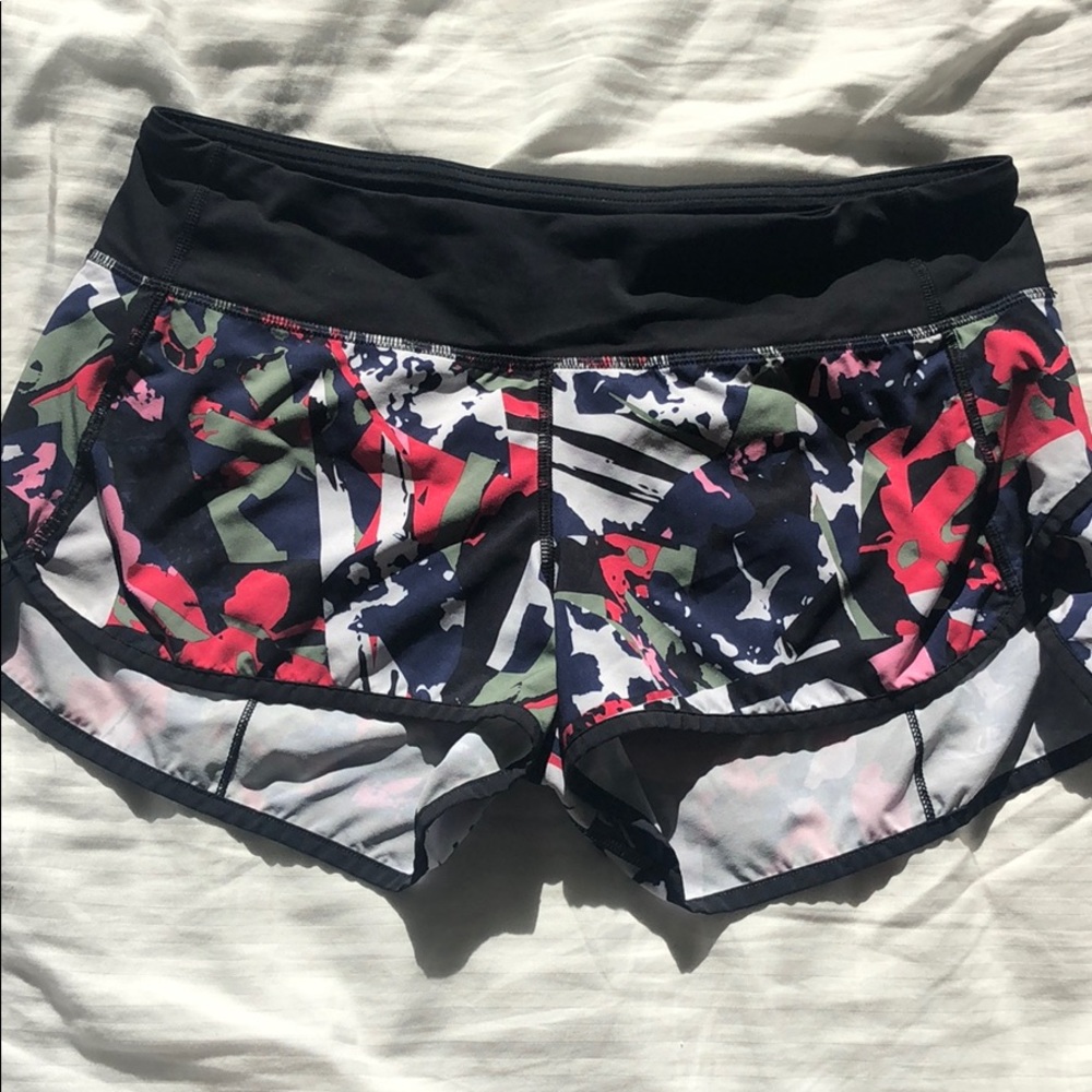 Size 6: Lululemon Speed Up Shorts (2.5 in inseam)